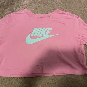 Vintage Nike cropped tshirt